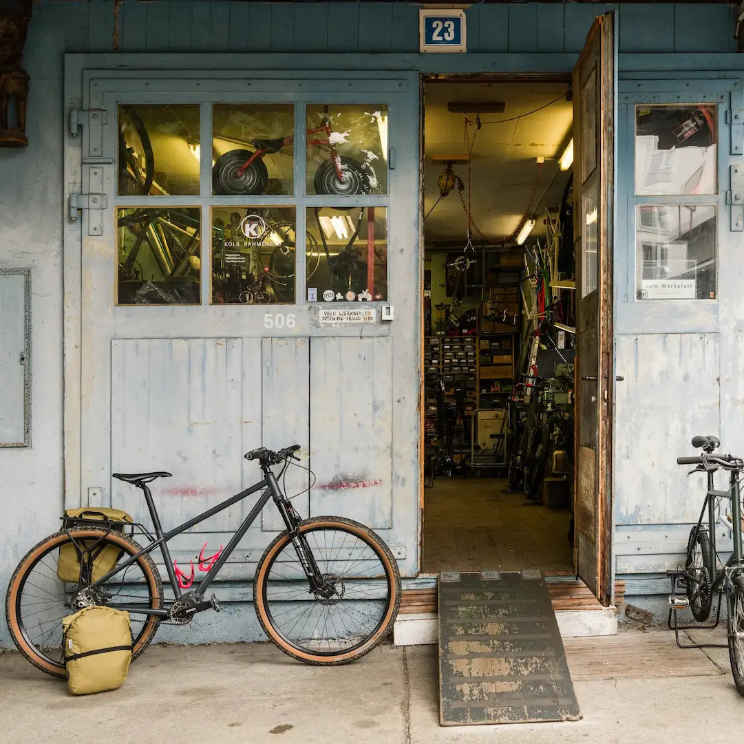 Speck Gear Flagship Store in Zürich bei Kolb Rahmenbau