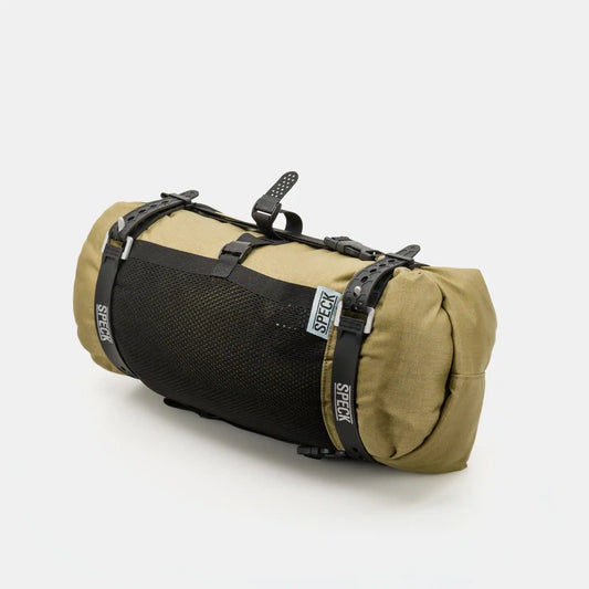 Speck Gear Lenkertasche in Ingwer – Bikepacking Bar Bag Seitenansicht mit Rollverschluss