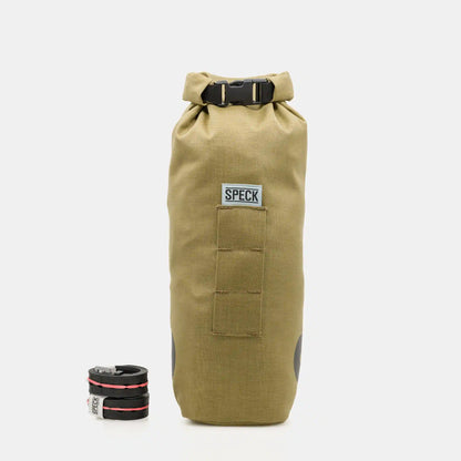 Speck Gear Gabel Tasche in Ingwer – Bikepacking Fork Pack frontal mit zwei Strap für die Befestigung an einem Cargo Cage