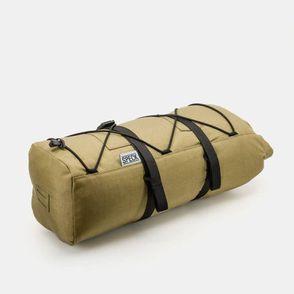 Speck Gear Gepäckträger Rolle in Ingwer – Bikepacking Rack Pack seitlich mit zwei Befestigungs-Gurten und Gummiband für zusätzliches Gepäck